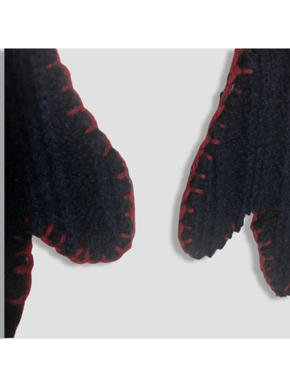 vintage wool mittens cookie buttons hand-stitched trim cottage ski resort alpine